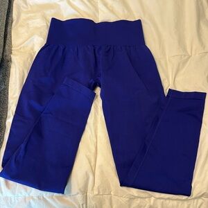 NVGTN solid seamless leggings in cobalt blue